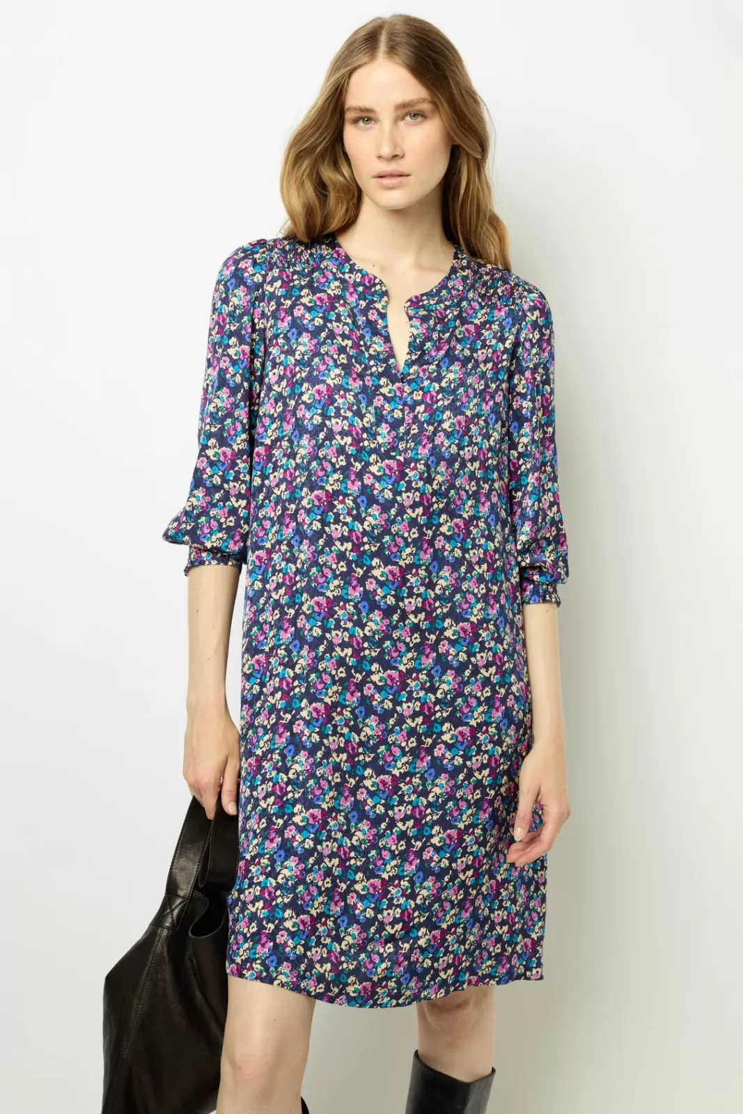 Gerard Darel Robe courte fleurs et jacquard – SALYA